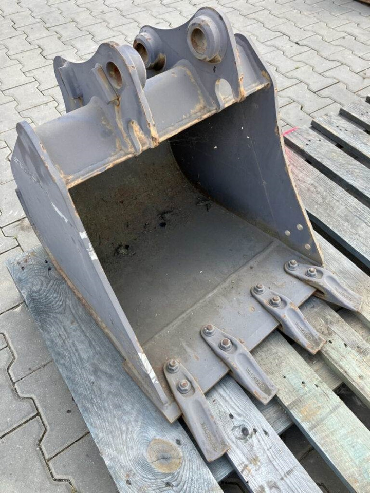 Volvo Tieflöffel mit Zähnen - Festanbau - Graaflaadmachine: afbeelding 1 Volvo Tieflöffel mit Zähnen - Festanbau - Graaflaadmachine: afbeelding 1