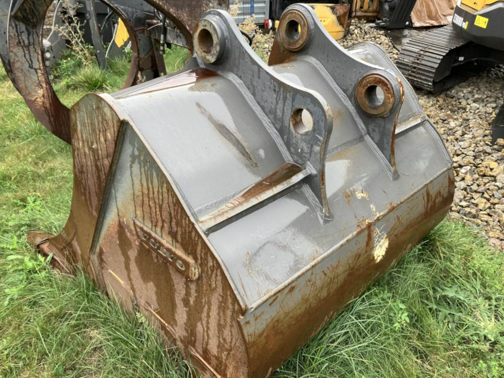 Volvo Tieflöffel mit Zähnen - Festanbau - Graaflaadmachine: afbeelding 2 Volvo Tieflöffel mit Zähnen - Festanbau - Graaflaadmachine: afbeelding 2