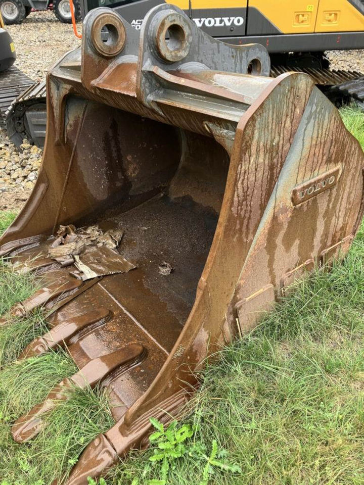 Volvo Tieflöffel mit Zähnen - Festanbau - Graaflaadmachine: afbeelding 1 Volvo Tieflöffel mit Zähnen - Festanbau - Graaflaadmachine: afbeelding 1