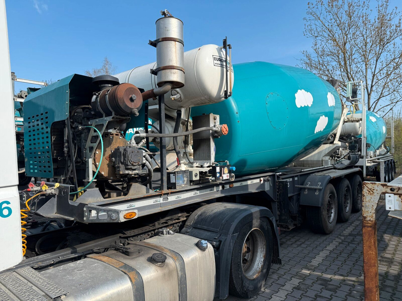 Betonmischer-Auflieger Euromix 12 m³ mit Motor - Betonmixer: afbeelding 1 Betonmischer-Auflieger Euromix 12 m³ mit Motor - Betonmixer: afbeelding 1