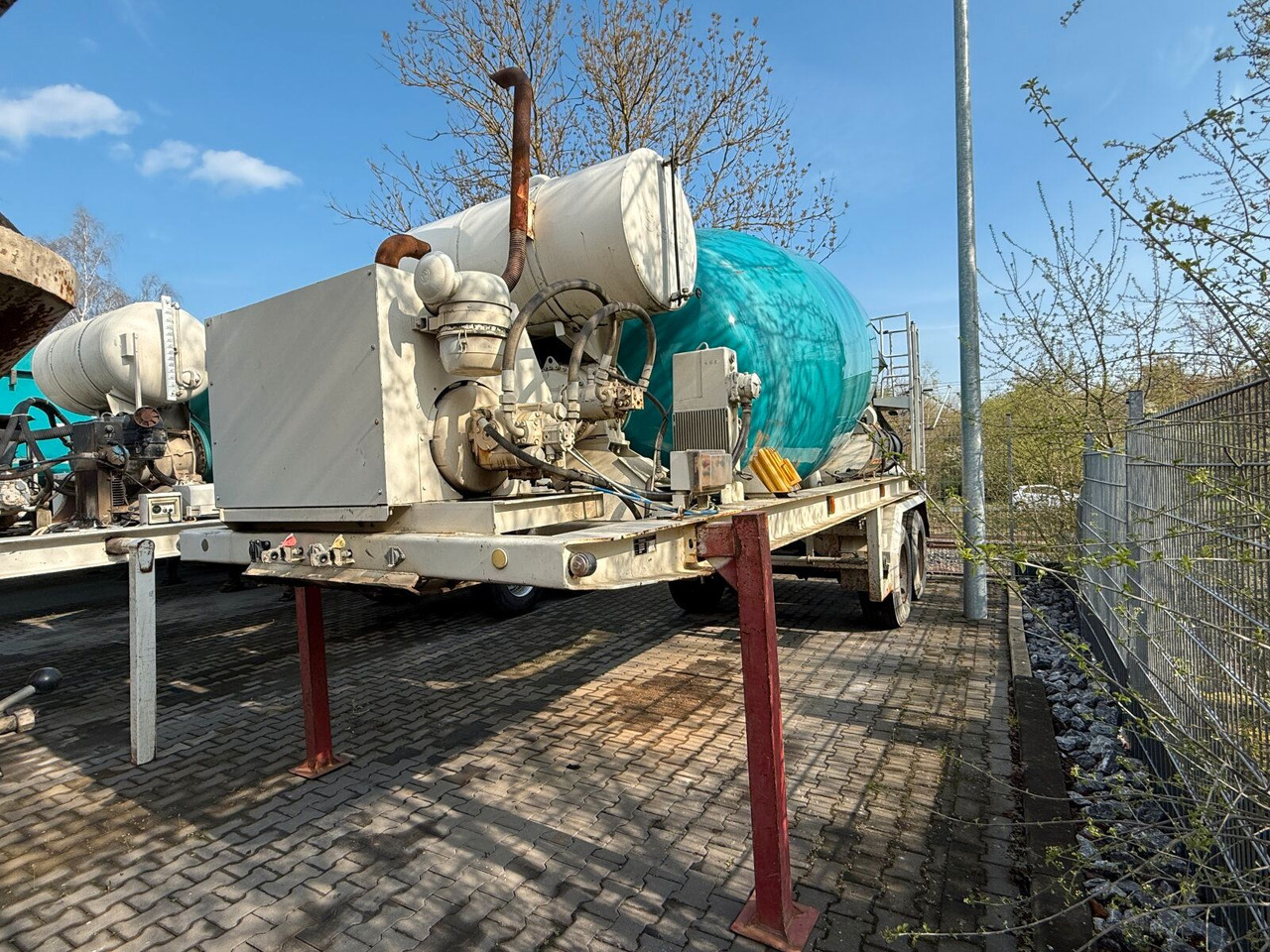 Betonmischer-Auflieger Stetter 10 m³ mit Motor - Betonmixer: afbeelding 3 Betonmischer-Auflieger Stetter 10 m³ mit Motor - Betonmixer: afbeelding 3