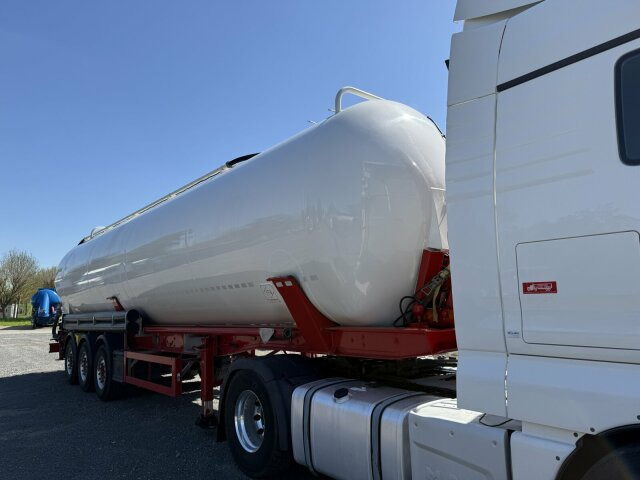 Feldbinder KIP 60.3 Silo 60.000 L 3 Achse ADR - Bulkoplegger: afbeelding 1 Feldbinder KIP 60.3 Silo 60.000 L 3 Achse ADR - Bulkoplegger: afbeelding 1