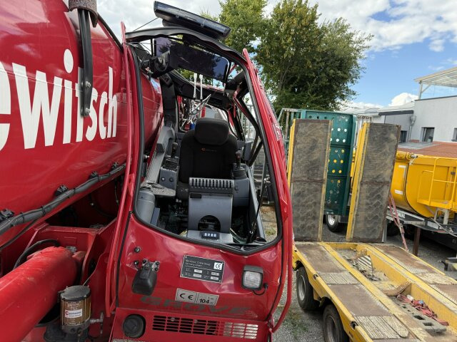 Grove Manitowoc GMK 4100L-2 Autokran 8x6 - Alle terrein kraan: afbeelding 5 Grove Manitowoc GMK 4100L-2 Autokran 8x6 - Alle terrein kraan: afbeelding 5