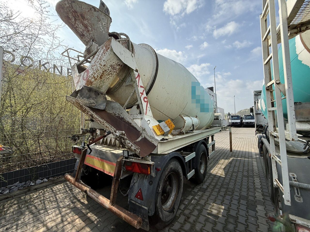 Intermix 10 m³ Betonmischer Auflieger mit Motor - Betonmixer: afbeelding 2 Intermix 10 m³ Betonmischer Auflieger mit Motor - Betonmixer: afbeelding 2