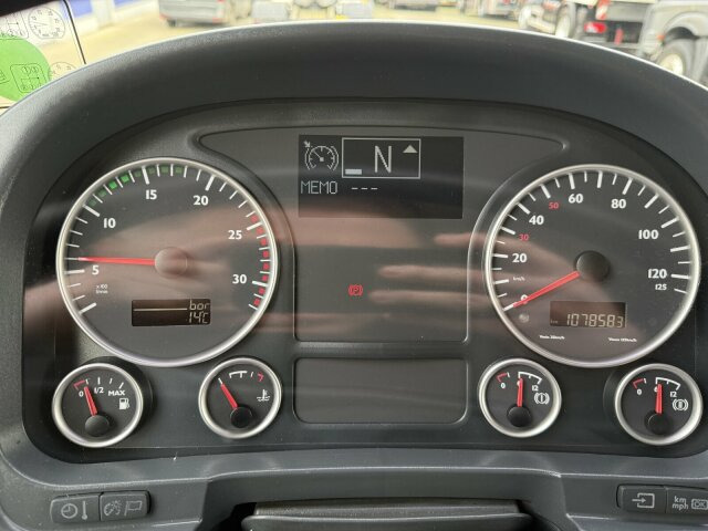 MAN TGA 18.360 4x2 HD-Kanalreiniger ASSMANN 6500 L - Vacuümwagen: afbeelding 2 MAN TGA 18.360 4x2 HD-Kanalreiniger ASSMANN 6500 L - Vacuümwagen: afbeelding 2