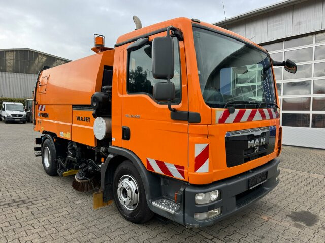 MAN TGL 12.220 4x2 BL Kehrmaschine Viajet 5RHS - Veegwagen: afbeelding 1 MAN TGL 12.220 4x2 BL Kehrmaschine Viajet 5RHS - Veegwagen: afbeelding 1