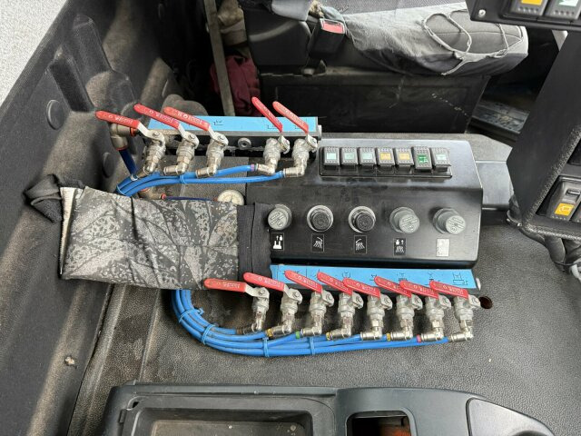 MAN TGM 18.340 Kehrmaschine FAUN VIAJET 6 HD 200 bar - Veegwagen: afbeelding 5 MAN TGM 18.340 Kehrmaschine FAUN VIAJET 6 HD 200 bar - Veegwagen: afbeelding 5