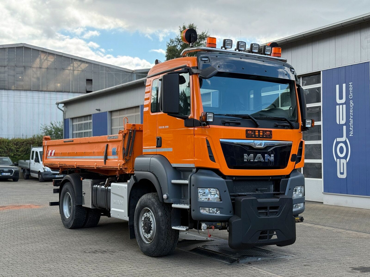 Kipper vrachtwagen MAN TGS 18.320 4x4 BL Euro 6 Kipper + Winterdienst: afbeelding 1