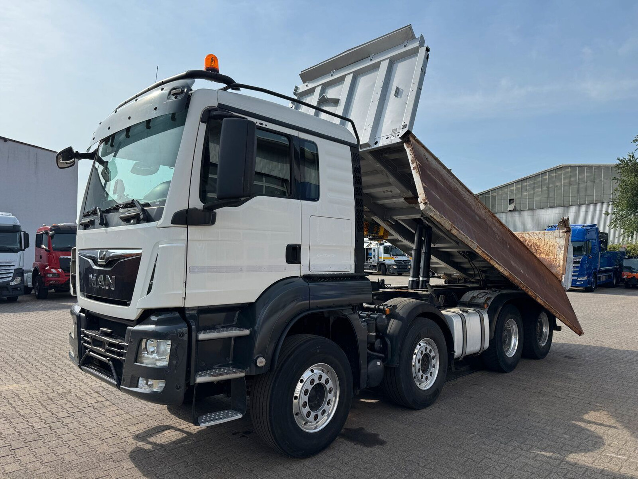 MAN TGS 35.460 8x4 BL Kipper Meiller Bordmatik - Kipper vrachtwagen: afbeelding 4 MAN TGS 35.460 8x4 BL Kipper Meiller Bordmatik - Kipper vrachtwagen: afbeelding 4