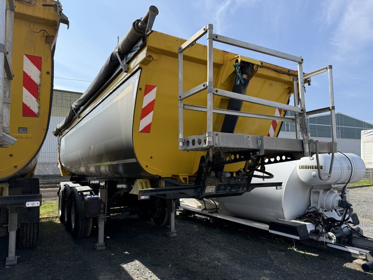 Meiller F.X. KISA3 Thermo Kippauflieger 3 Achse - Kipper oplegger: afbeelding 1 Meiller F.X. KISA3 Thermo Kippauflieger 3 Achse - Kipper oplegger: afbeelding 1