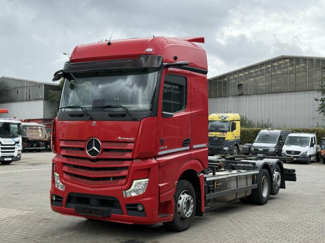 Containertransporter/ Wissellaadbak vrachtwagen Mercedes-Benz ACTROS 2543 6x2 Wechselaufbau BDF AHK 2 Betten: afbeelding 12