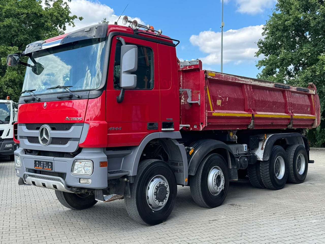 Mercedes-Benz ACTROS 4144 8x6 EURO5 Kipper mit Bordmatik - Kipper vrachtwagen: afbeelding 1 Mercedes-Benz ACTROS 4144 8x6 EURO5 Kipper mit Bordmatik - Kipper vrachtwagen: afbeelding 1