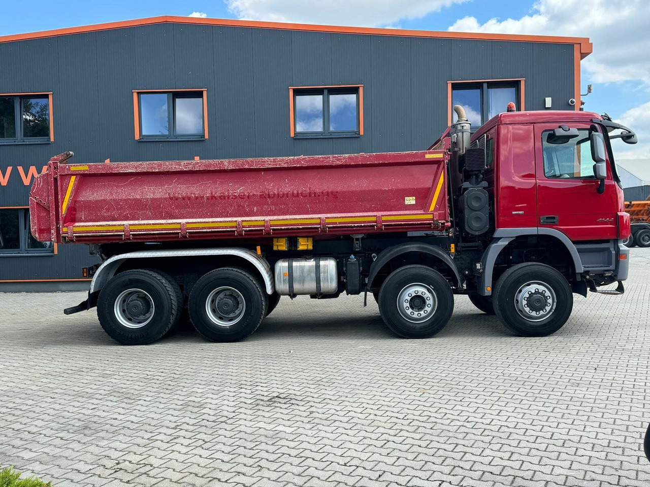 Mercedes-Benz ACTROS 4144 8x6 EURO5 Kipper mit Bordmatik - Kipper vrachtwagen: afbeelding 4 Mercedes-Benz ACTROS 4144 8x6 EURO5 Kipper mit Bordmatik - Kipper vrachtwagen: afbeelding 4