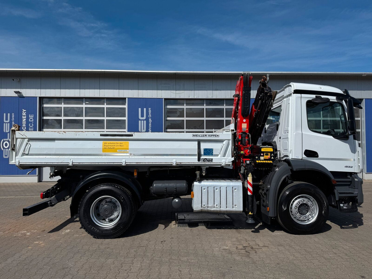 Mercedes-Benz AROCS 1832 4x2 Euro 6 Kipper Kran FASSI F120FB - Kraanwagen: afbeelding 3 Mercedes-Benz AROCS 1832 4x2 Euro 6 Kipper Kran FASSI F120FB - Kraanwagen: afbeelding 3