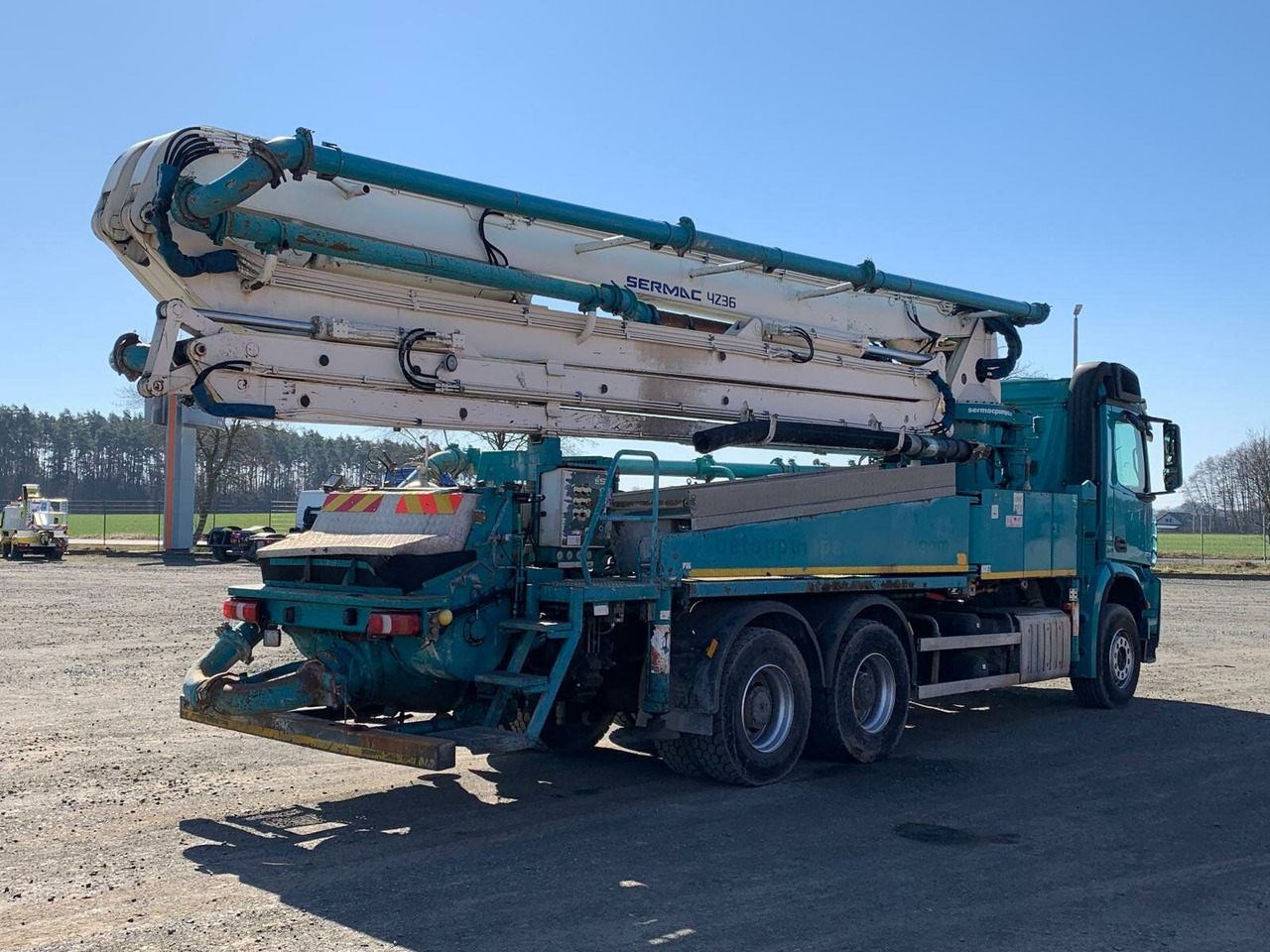 Mercedes-Benz AROCS 2636 6x4 Euro 6 Betonpumpe SERMAC 4Z36 - Betonpomp: afbeelding 5 Mercedes-Benz AROCS 2636 6x4 Euro 6 Betonpumpe SERMAC 4Z36 - Betonpomp: afbeelding 5