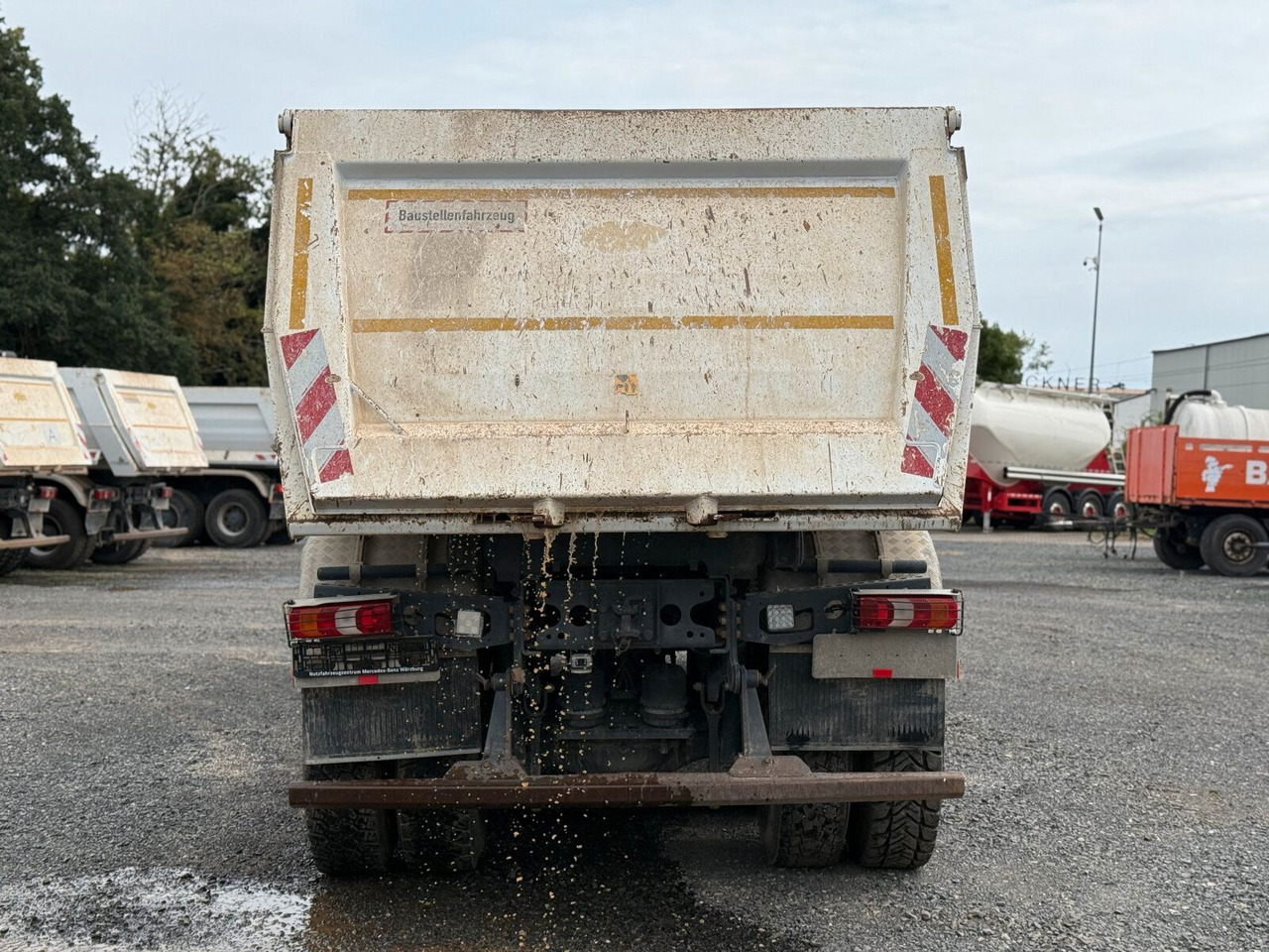 Mercedes-Benz AROCS 4145 8x8 Meiller Muldenkipper - Portaalarmsysteem vrachtwagen: afbeelding 5 Mercedes-Benz AROCS 4145 8x8 Meiller Muldenkipper - Portaalarmsysteem vrachtwagen: afbeelding 5