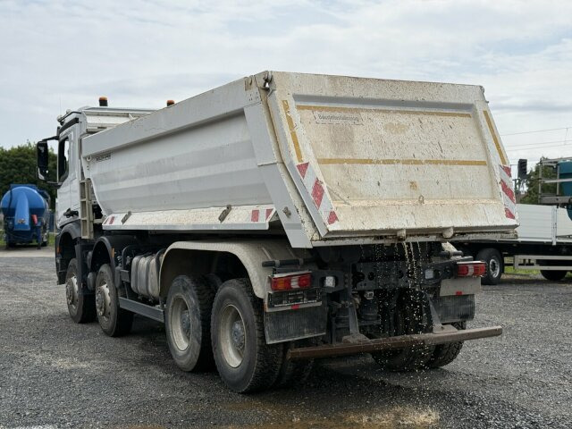 Kipper vrachtwagen Mercedes-Benz AROCS 4145 8x8 Meiller Muldenkipper: afbeelding 12