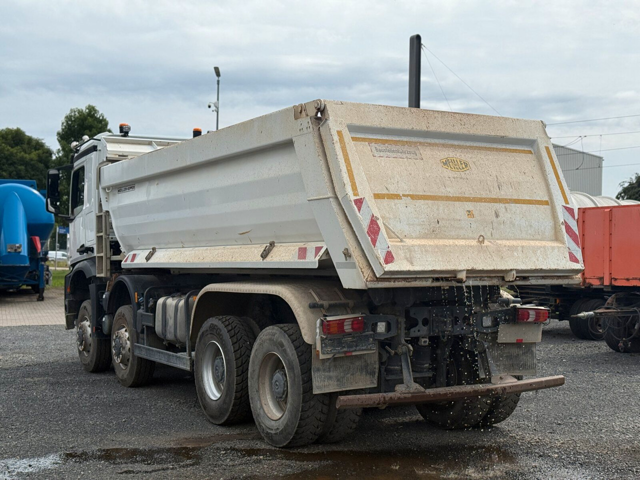 Mercedes-Benz AROCS 4145 8x8 Meiller Muldenkipper - Portaalarmsysteem vrachtwagen: afbeelding 5 Mercedes-Benz AROCS 4145 8x8 Meiller Muldenkipper - Portaalarmsysteem vrachtwagen: afbeelding 5