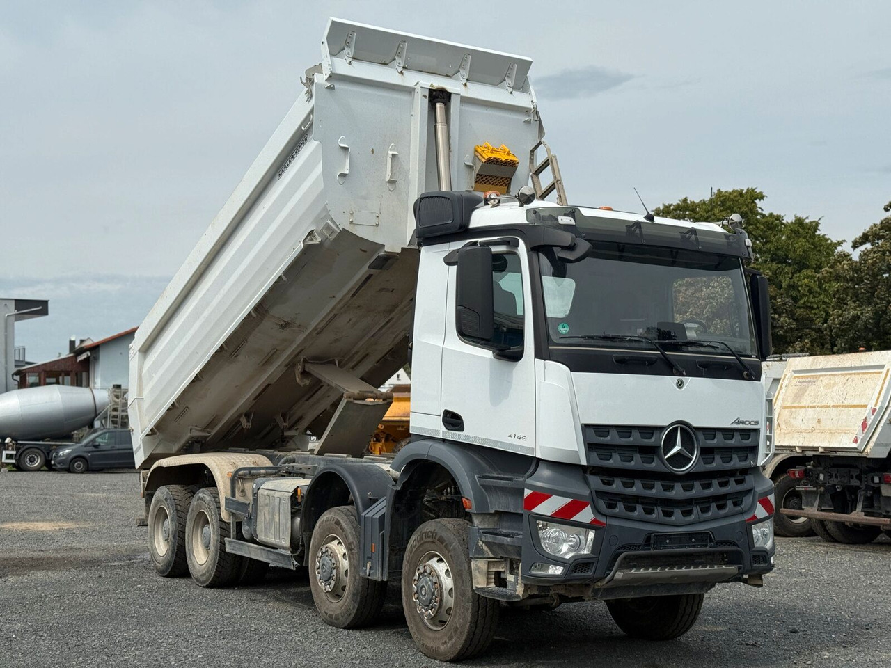 Mercedes-Benz AROCS 4145 8x8 Meiller Muldenkipper - Portaalarmsysteem vrachtwagen: afbeelding 2 Mercedes-Benz AROCS 4145 8x8 Meiller Muldenkipper - Portaalarmsysteem vrachtwagen: afbeelding 2