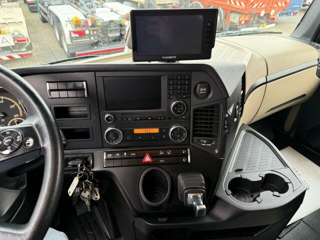 Mercedes-Benz Actros 4x2 Pritsche Plane Laderampe + Anhänger - Schuifzeilen vrachtwagen: afbeelding 4 Mercedes-Benz Actros 4x2 Pritsche Plane Laderampe + Anhänger - Schuifzeilen vrachtwagen: afbeelding 4