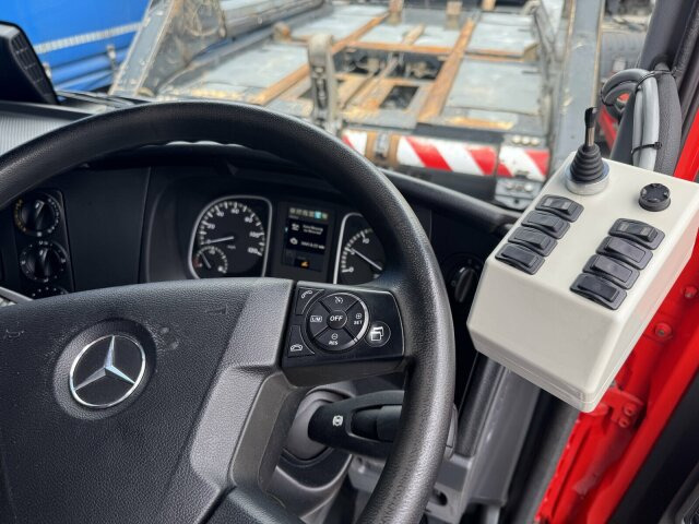 Mercedes-Benz Atego 1324 4x2 Kehrmaschine BROCK HD Anlage - Veegwagen: afbeelding 3 Mercedes-Benz Atego 1324 4x2 Kehrmaschine BROCK HD Anlage - Veegwagen: afbeelding 3