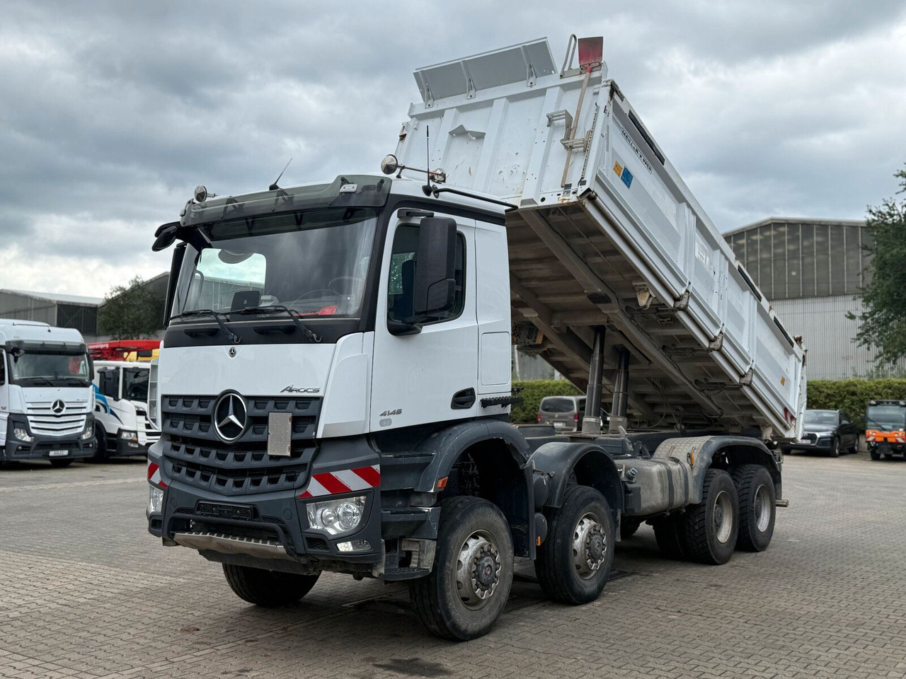 Mercedes-Benz Meiler Dreiseitenkipper Bordmatik - Kipper vrachtwagen: afbeelding 2 Mercedes-Benz Meiler Dreiseitenkipper Bordmatik - Kipper vrachtwagen: afbeelding 2