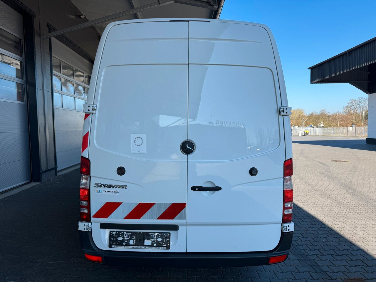 Mercedes-Benz Sprinter MB TV-Fzg mit Rausch Inspektion Einheit - Vacuümwagen: afbeelding 4 Mercedes-Benz Sprinter MB TV-Fzg mit Rausch Inspektion Einheit - Vacuümwagen: afbeelding 4