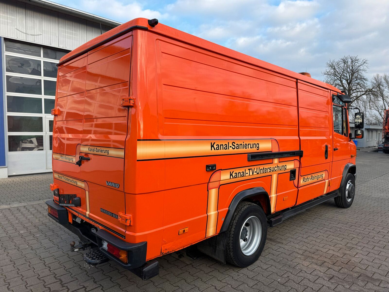 Mercedes-Benz Vario 818D Kanalreiniger Rockstroh Drain Jet 100 - Vacuümwagen: afbeelding 5 Mercedes-Benz Vario 818D Kanalreiniger Rockstroh Drain Jet 100 - Vacuümwagen: afbeelding 5