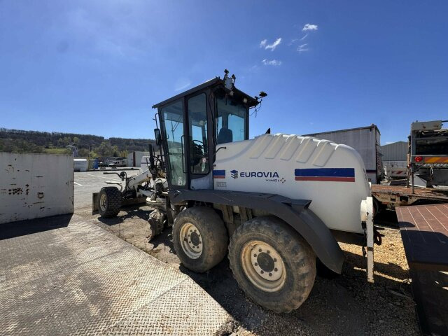 New Holland F106.6A alrrad 6x6 Grader 12 Ton - 10.700 Std - Grader: afbeelding 5 New Holland F106.6A alrrad 6x6 Grader 12 Ton - 10.700 Std - Grader: afbeelding 5