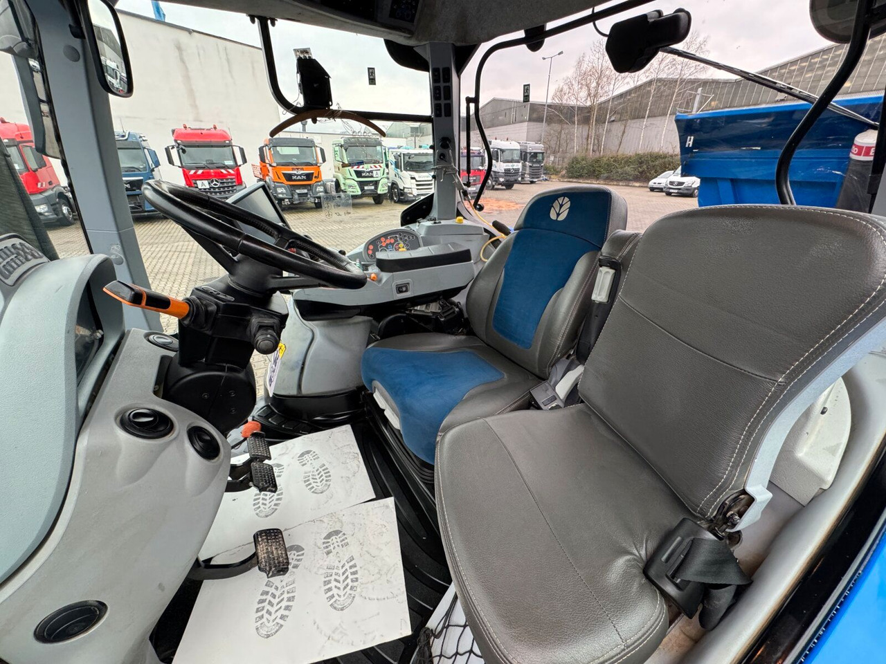 Tractor New Holland T7.230 AC 4x4 Autocommand Traktor 216 PS *Kipper: afbeelding 20