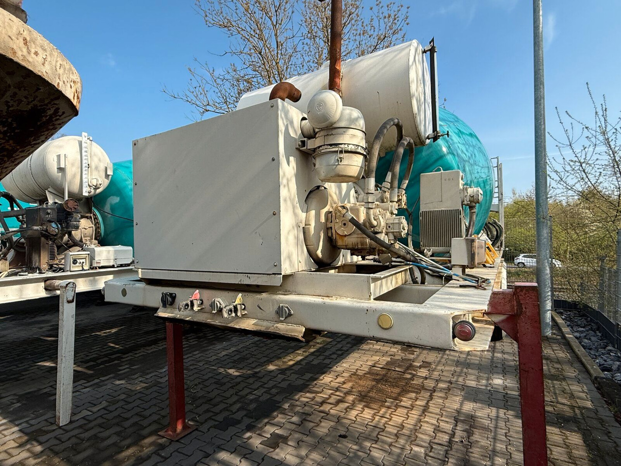 Betonmischer-Auflieger Stetter 10 m³ mit Motor - Oplegger: afbeelding 4 Betonmischer-Auflieger Stetter 10 m³ mit Motor - Oplegger: afbeelding 4