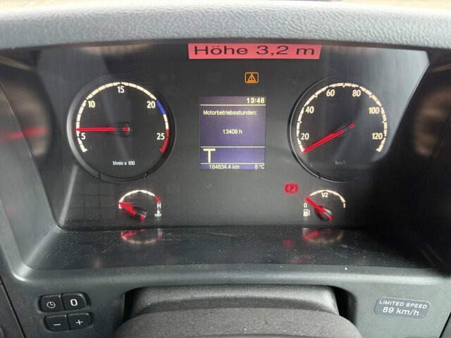 Scania P230 Kehrmaschine Johnston VT605- 6 M³ - Veegwagen: afbeelding 3 Scania P230 Kehrmaschine Johnston VT605- 6 M³ - Veegwagen: afbeelding 3