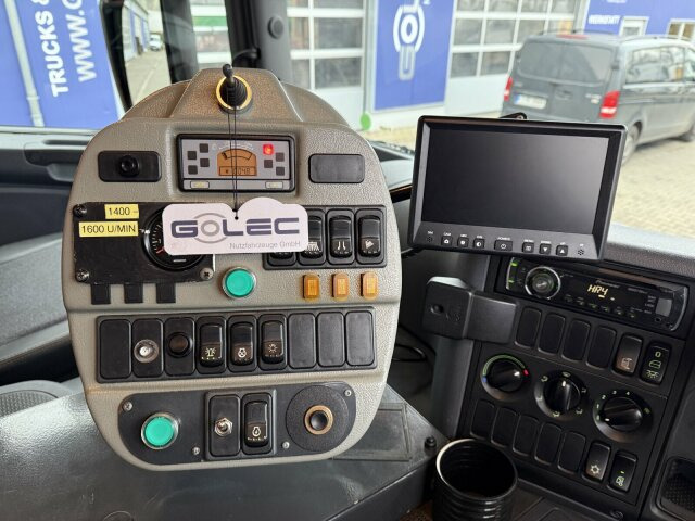 Scania P230 Kehrmaschine Johnston VT605- 6 M³ - Veegwagen: afbeelding 4 Scania P230 Kehrmaschine Johnston VT605- 6 M³ - Veegwagen: afbeelding 4