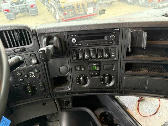 Scania R560 6x4 Holztransport Kran LOGLIFT HIAB 140S79R - Houttransport, Kraanwagen: afbeelding 4 Scania R560 6x4 Holztransport Kran LOGLIFT HIAB 140S79R - Houttransport, Kraanwagen: afbeelding 4