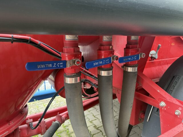 Spitzer SF 2754 / 4P liegend Silo 55 m3 - Bulkoplegger: afbeelding 2 Spitzer SF 2754 / 4P liegend Silo 55 m3 - Bulkoplegger: afbeelding 2