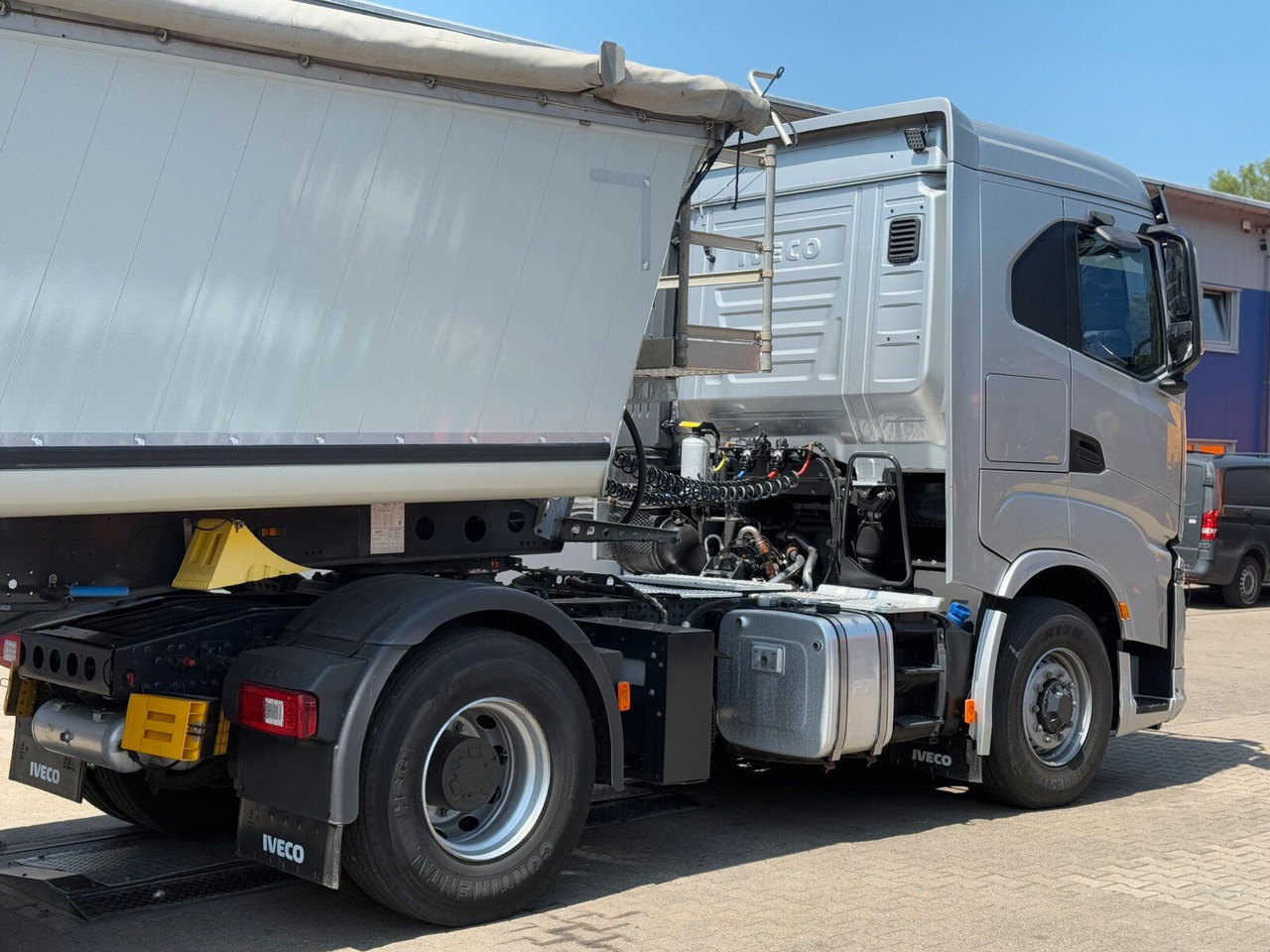 Iveco S-WAY 4x4H Zugmaschine Euro 6 *Kippauflieger - Trekker: afbeelding 5 Iveco S-WAY 4x4H Zugmaschine Euro 6 *Kippauflieger - Trekker: afbeelding 5