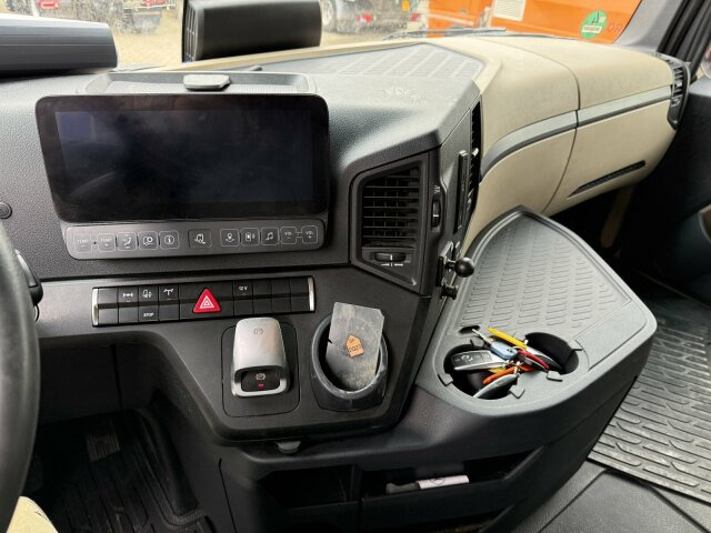 Mercedes-Benz ACTROS 1846 4x4 HAD Eur 6 Kipphydraulik Retarder - Trekker: afbeelding 3 Mercedes-Benz ACTROS 1846 4x4 HAD Eur 6 Kipphydraulik Retarder - Trekker: afbeelding 3