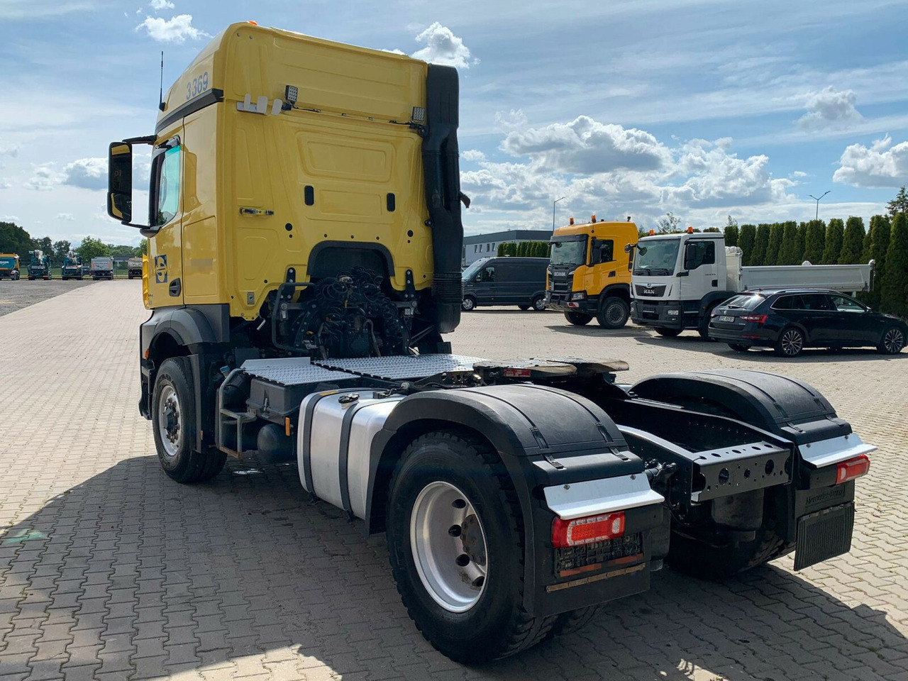 Mercedes-Benz AROCS 1846 4x4 HAD Euro 6 Kipphydraulik - Trekker: afbeelding 4 Mercedes-Benz AROCS 1846 4x4 HAD Euro 6 Kipphydraulik - Trekker: afbeelding 4