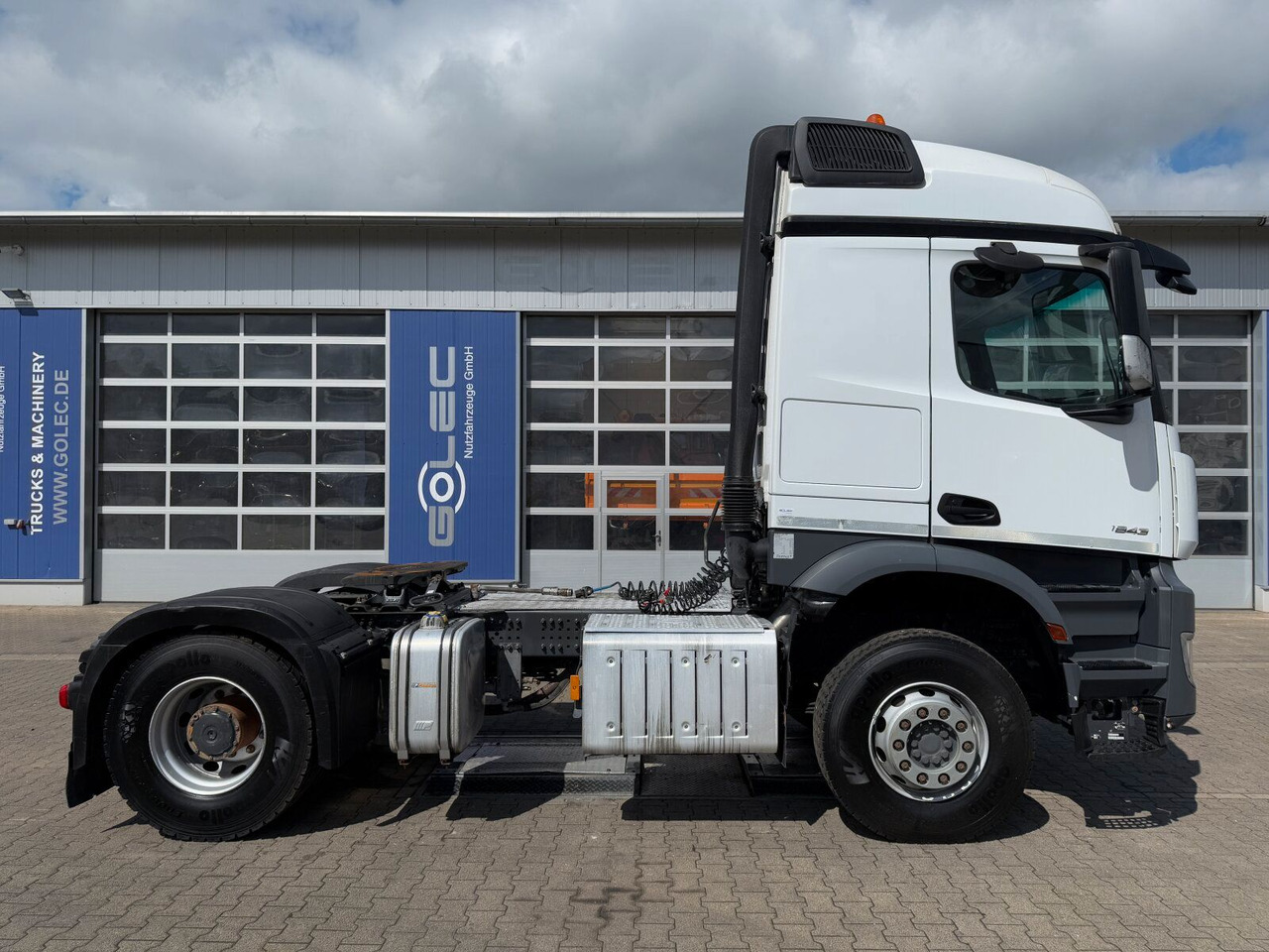 Mercedes-Benz Arocs 1843 4x2 SZM Euro 6 Kipphydraulik - Trekker: afbeelding 2 Mercedes-Benz Arocs 1843 4x2 SZM Euro 6 Kipphydraulik - Trekker: afbeelding 2