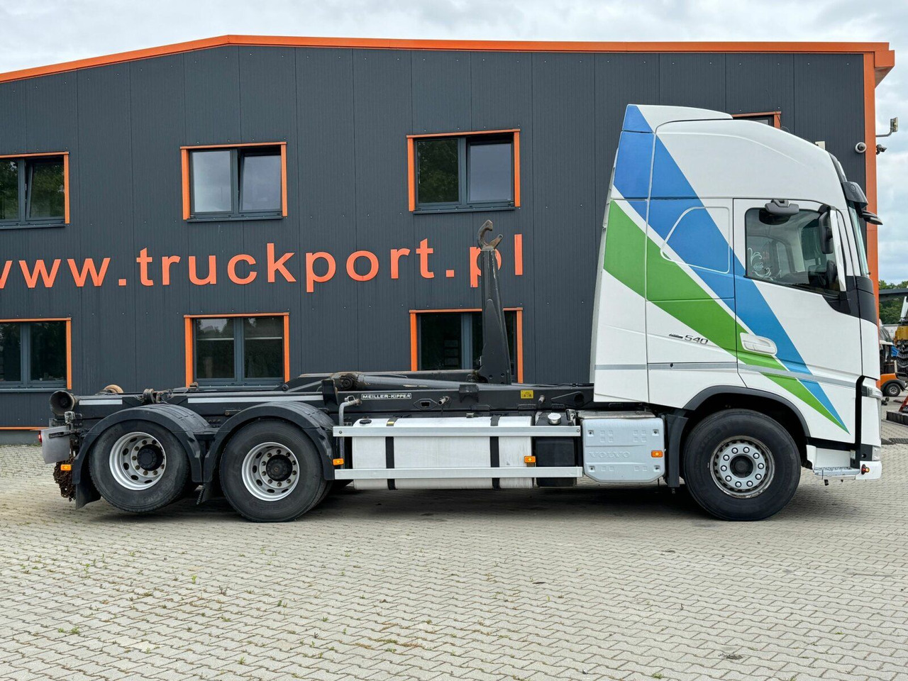 Volvo FH 540 6x2 Abrollkipper MEILLER RK 26.67 - Haakarmsysteem vrachtwagen: afbeelding 4 Volvo FH 540 6x2 Abrollkipper MEILLER RK 26.67 - Haakarmsysteem vrachtwagen: afbeelding 4