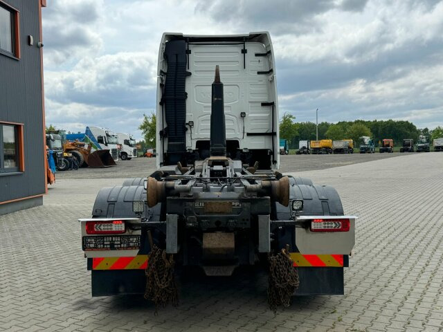 Haakarmsysteem vrachtwagen Volvo FH 540 6x2 Abrollkipper MEILLER RK 26.67: afbeelding 12 Haakarmsysteem vrachtwagen Volvo FH 540 6x2 Abrollkipper MEILLER RK 26.67: afbeelding 12
