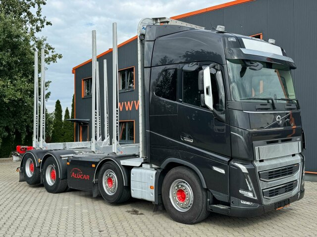 Volvo FH16 750 8X4 Holztransport Alukar TOP! - Houttransport: afbeelding 1 Volvo FH16 750 8X4 Holztransport Alukar TOP! - Houttransport: afbeelding 1