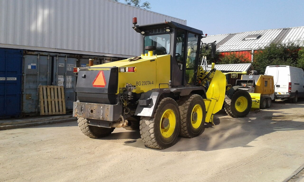 HBM-Nobas HBM 230 - Grader: afbeelding 1 HBM-Nobas HBM 230 - Grader: afbeelding 1