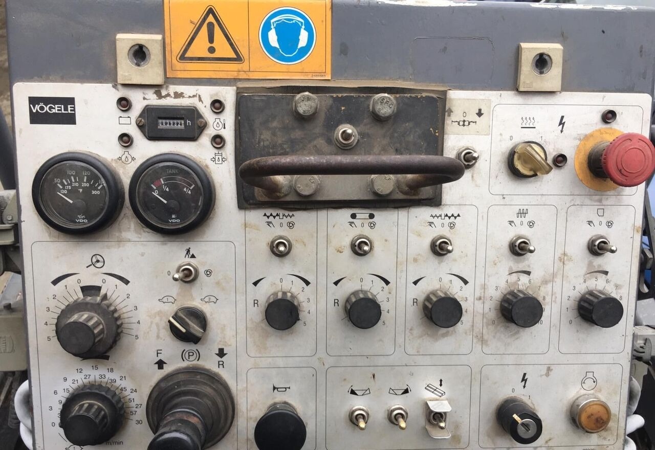Vögele 800 - Asfaltafwerkmachine: afbeelding 4 Vögele 800 - Asfaltafwerkmachine: afbeelding 4