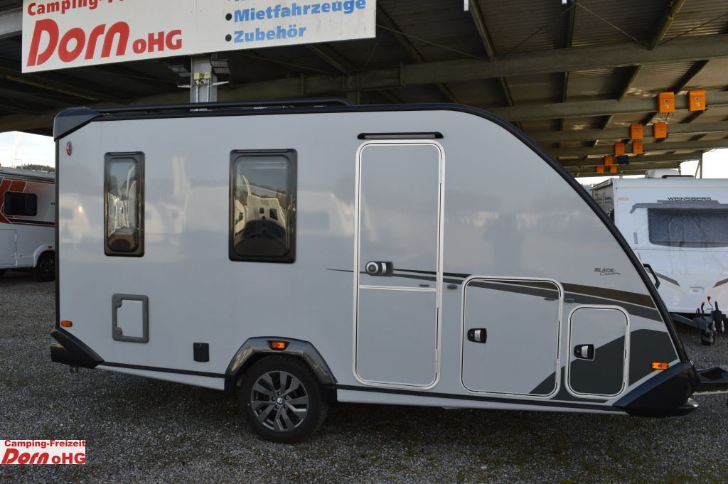 Knaus Sport&Fun 480 QL Black Selection Dachklima - Caravan: afbeelding 1 Knaus Sport&Fun 480 QL Black Selection Dachklima - Caravan: afbeelding 1