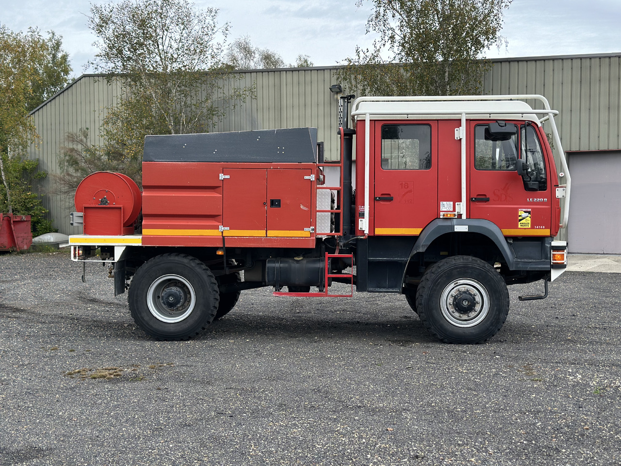 MAN LE 220B. 4x4 - Brandweerwagen: afbeelding 2 MAN LE 220B. 4x4 - Brandweerwagen: afbeelding 2