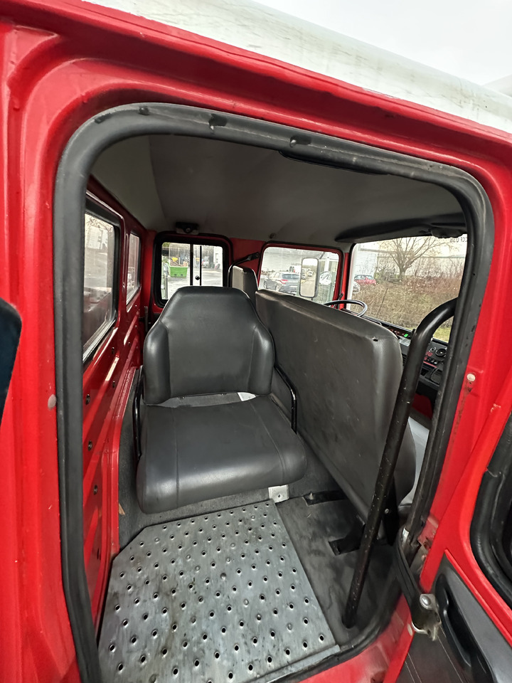 Brandweerwagen RENAULT M180: afbeelding 12 Brandweerwagen RENAULT M180: afbeelding 12