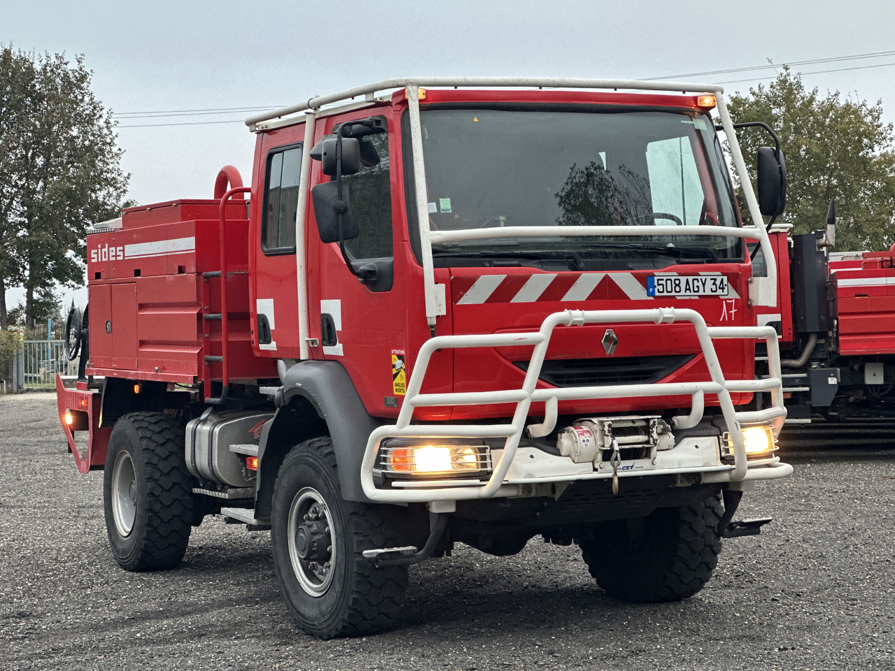 RENAULT Midlum 220 4x4 - Brandweerwagen: afbeelding 1 RENAULT Midlum 220 4x4 - Brandweerwagen: afbeelding 1