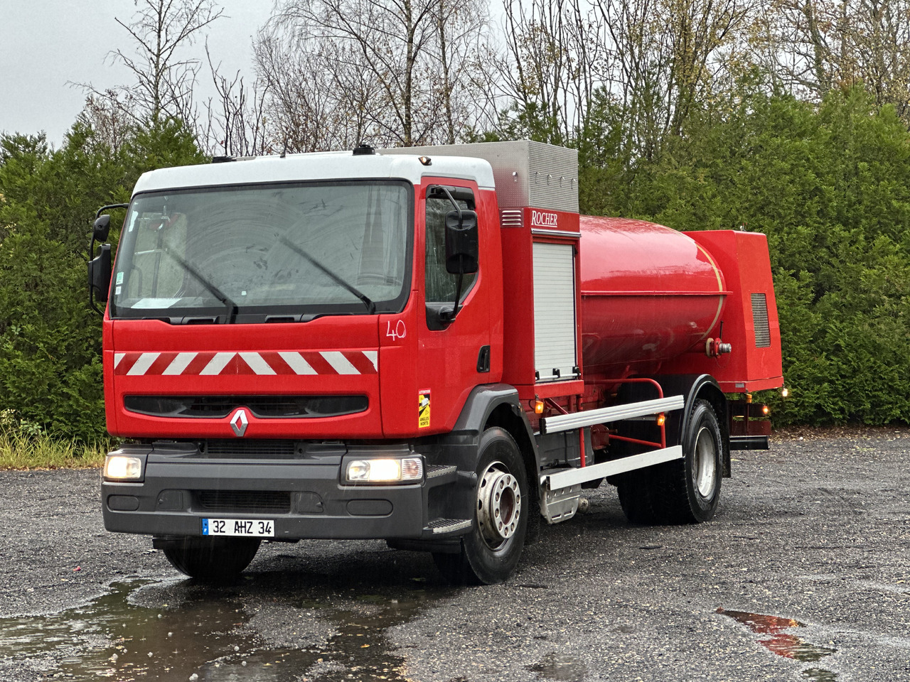 RENAULT PREMIUM - Brandweerwagen: afbeelding 2 RENAULT PREMIUM - Brandweerwagen: afbeelding 2