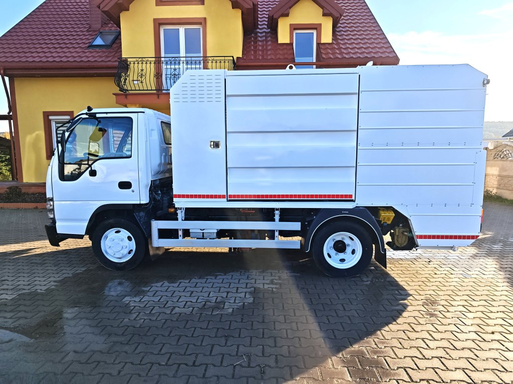 Isuzu Small CONTAINER WASHER Containerreiniger - FARID - Vuilniswagen: afbeelding 4 Isuzu Small CONTAINER WASHER Containerreiniger - FARID - Vuilniswagen: afbeelding 4